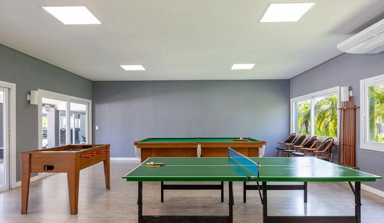 Casa Blue em Condomínio de Luxo