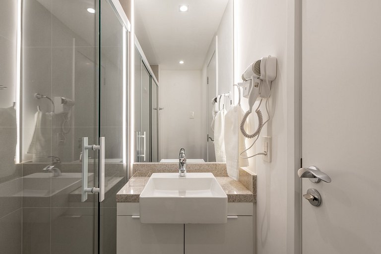 Denver Studio with Full Amenities