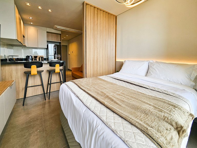 Miami Studio w/ Parking next to Planeta Atlântida