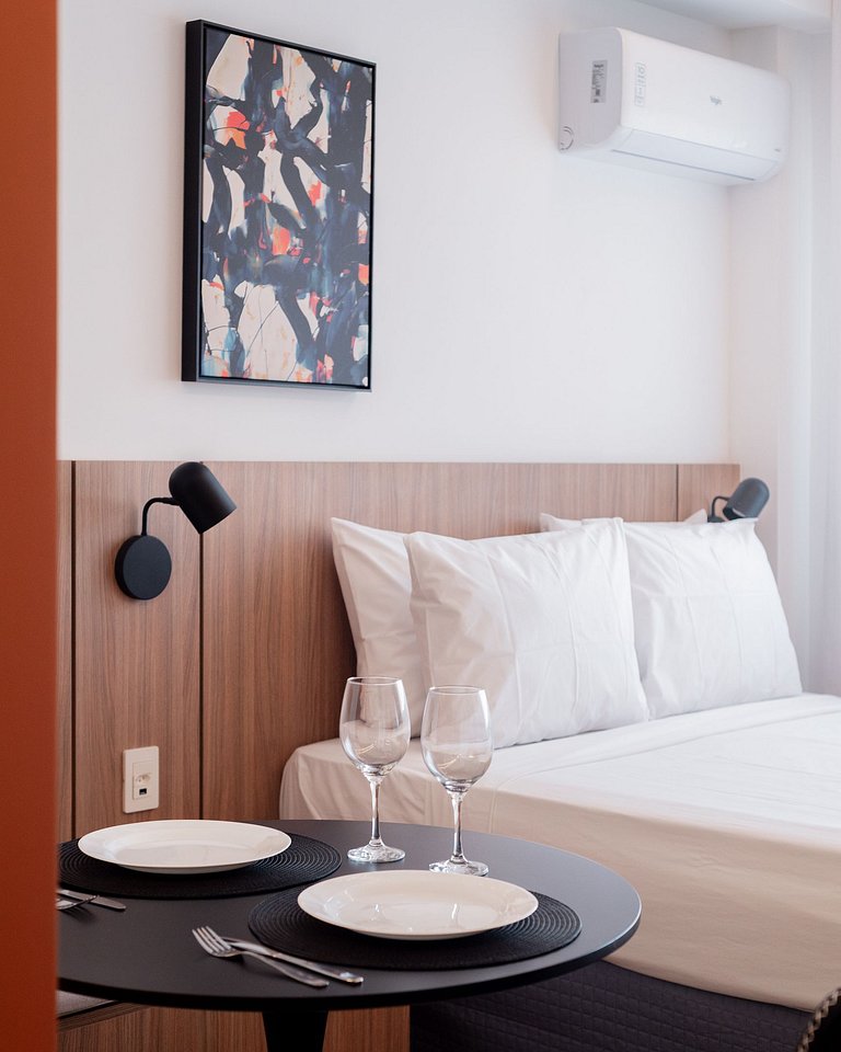 Holland Loft with Full Amenities