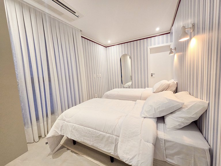 Apto Hampton 200 m da Praia Brava