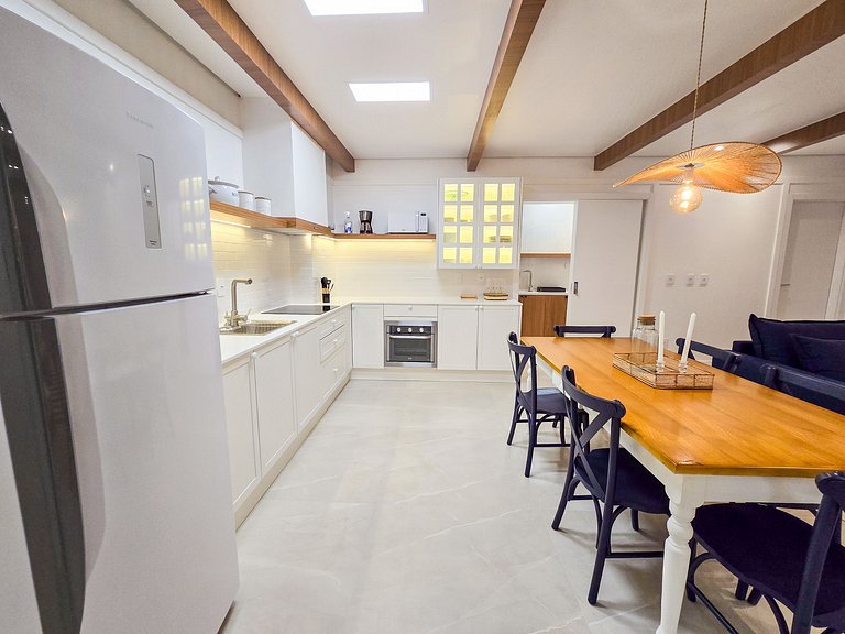 Apto Hampton 200 m da Praia Brava