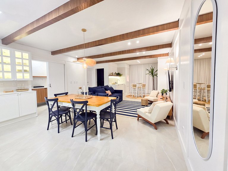 Apto Hampton 200 m da Praia Brava