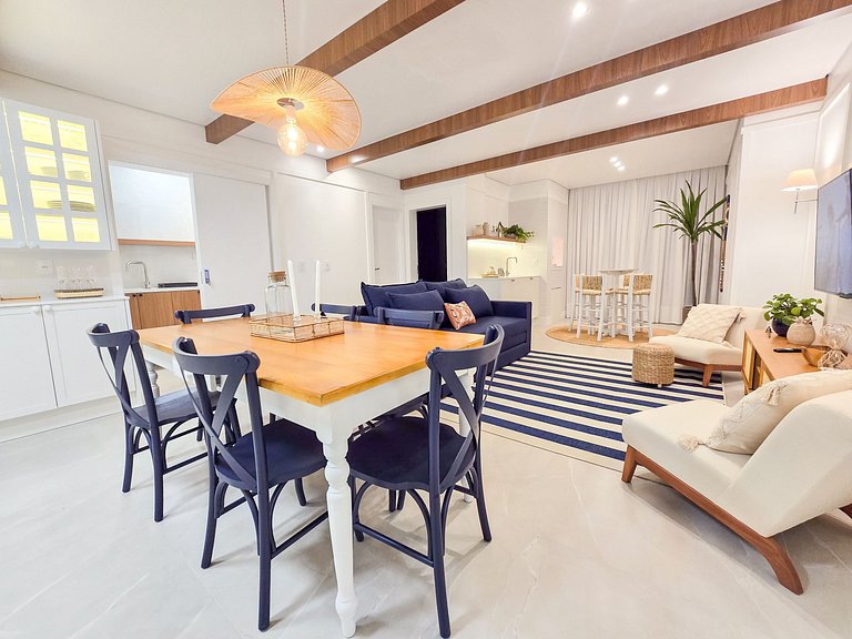 Apto Hampton 200 m da Praia Brava