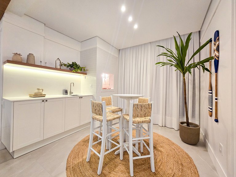 Apto Hampton 200 m da Praia Brava