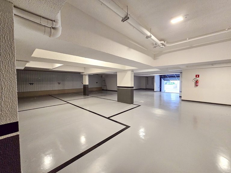 Apto Hampton 200 m da Praia Brava