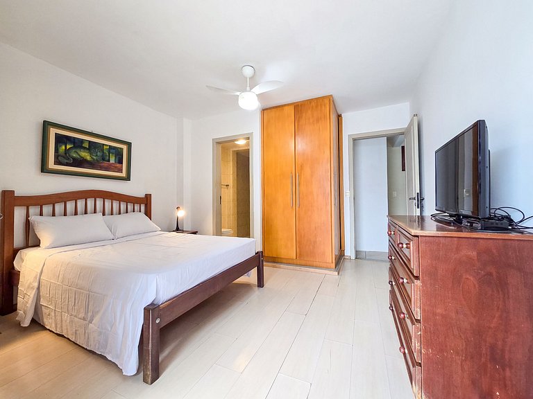 Vista de Sambaqui | Sua Casa com Vista para o Mar