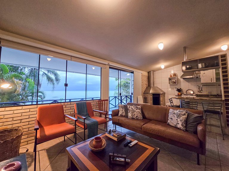 Vista de Sambaqui | Your Home with Ocean Views