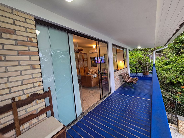 Vista de Sambaqui | Sua Casa com Vista para o Mar