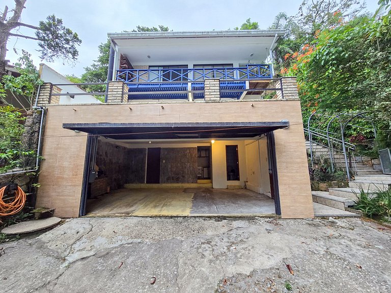 Vista de Sambaqui | Sua Casa com Vista para o Mar