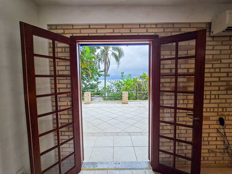 Vista de Sambaqui | Tu Casa con Vista al Mar