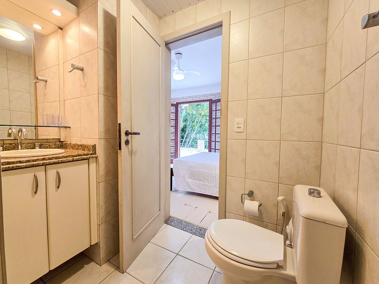 Vista de Sambaqui | Your Home with Ocean Views