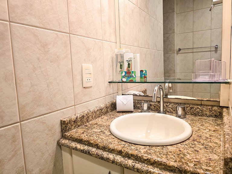 Vista de Sambaqui | Your Home with Ocean Views