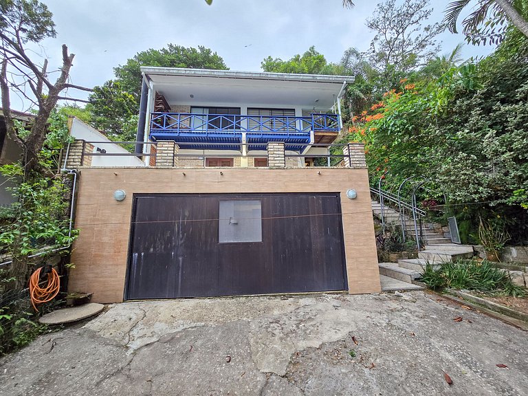 Vista de Sambaqui | Your Home with Ocean Views