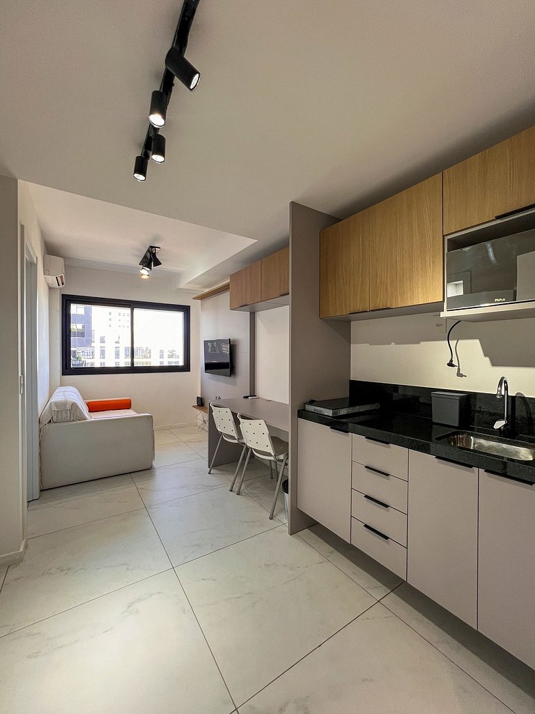 Apto with 24h gym and coliving - Av. Carlos Gomes