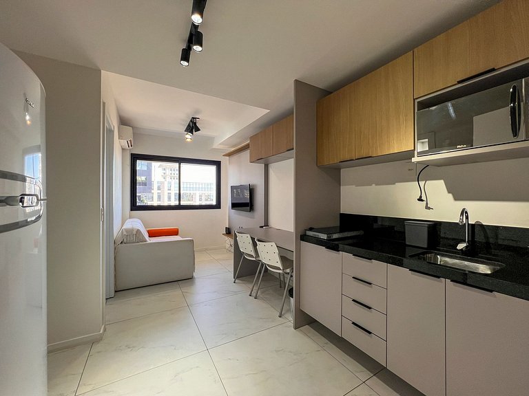 Apto com academia 24h e coliving - Av.Carlos Gomes