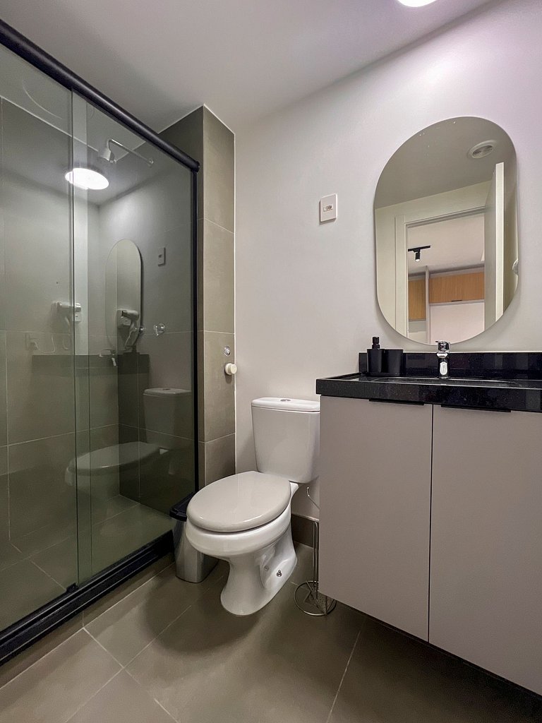 Apto com academia 24h e coliving - Av.Carlos Gomes