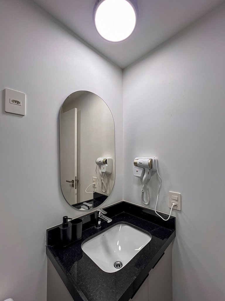 Apto with 24h gym and coliving - Av. Carlos Gomes