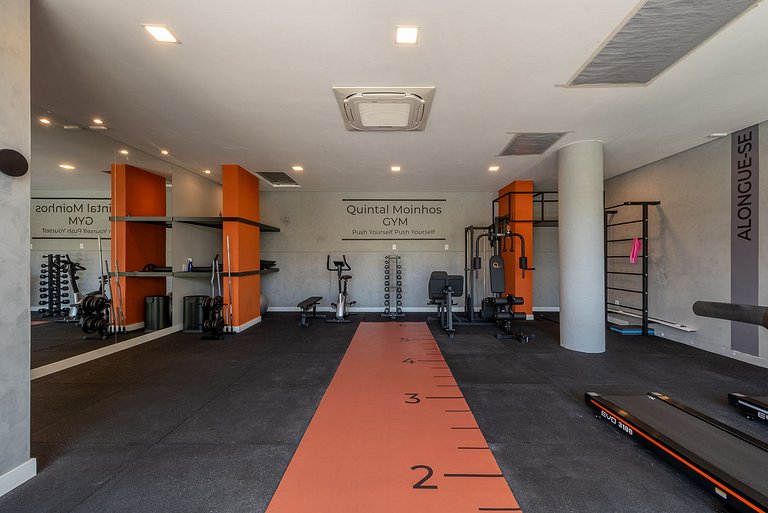 Studio: parking space + pool + gym - In Moinhos