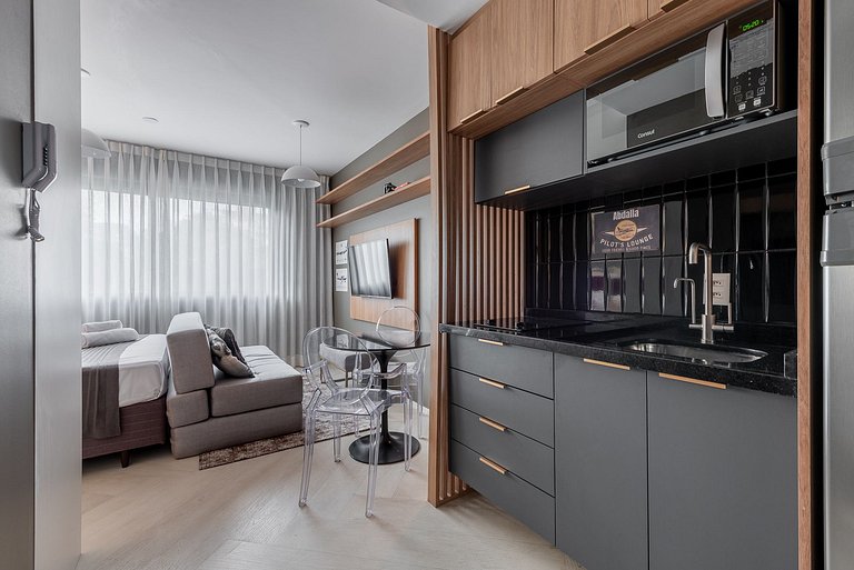 Aviator suite at Montserrat, near the main park