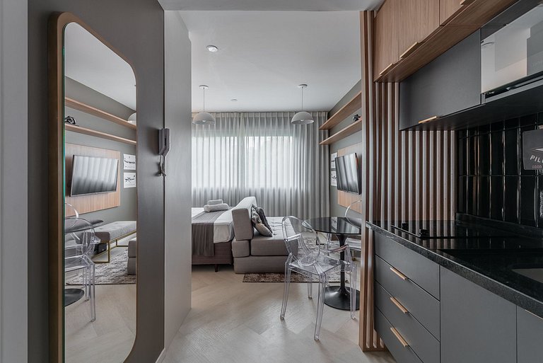 Aviator suite at Montserrat, near the main park