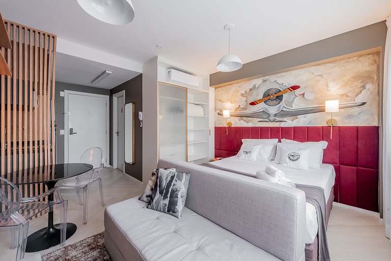 Aviator suite at Montserrat, near the main park