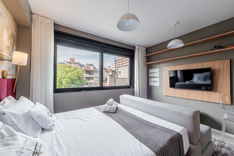 Aviator suite at Montserrat, near the main park