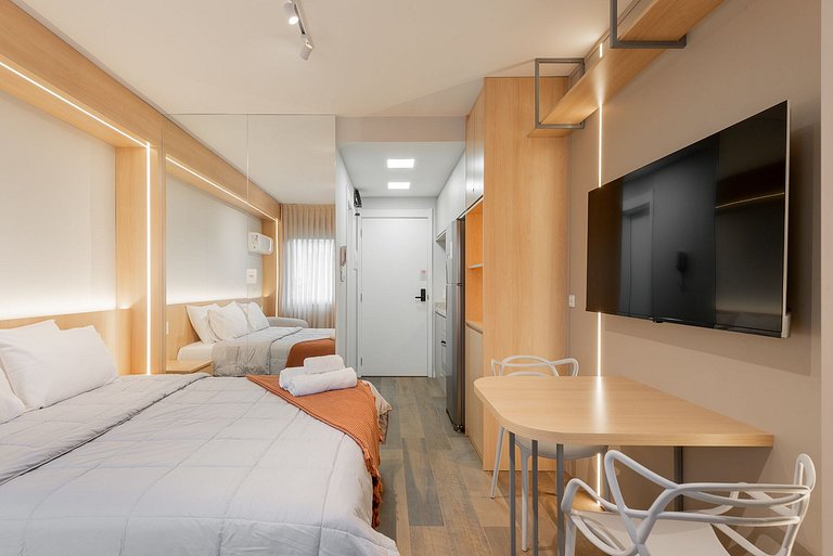 Studio Nude with a complete leisure area