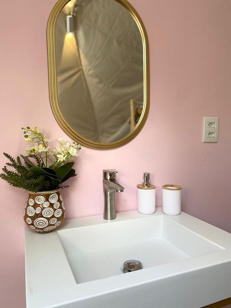Dome with panoramic view and private bathtub