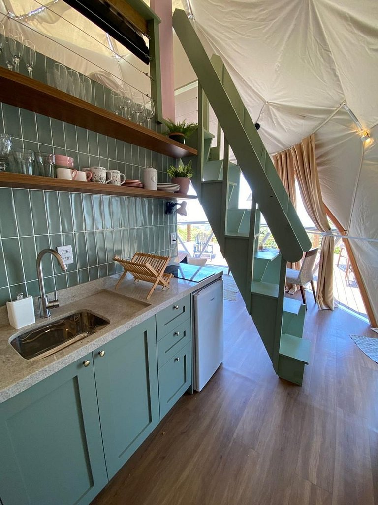 Dome with panoramic view and private bathtub