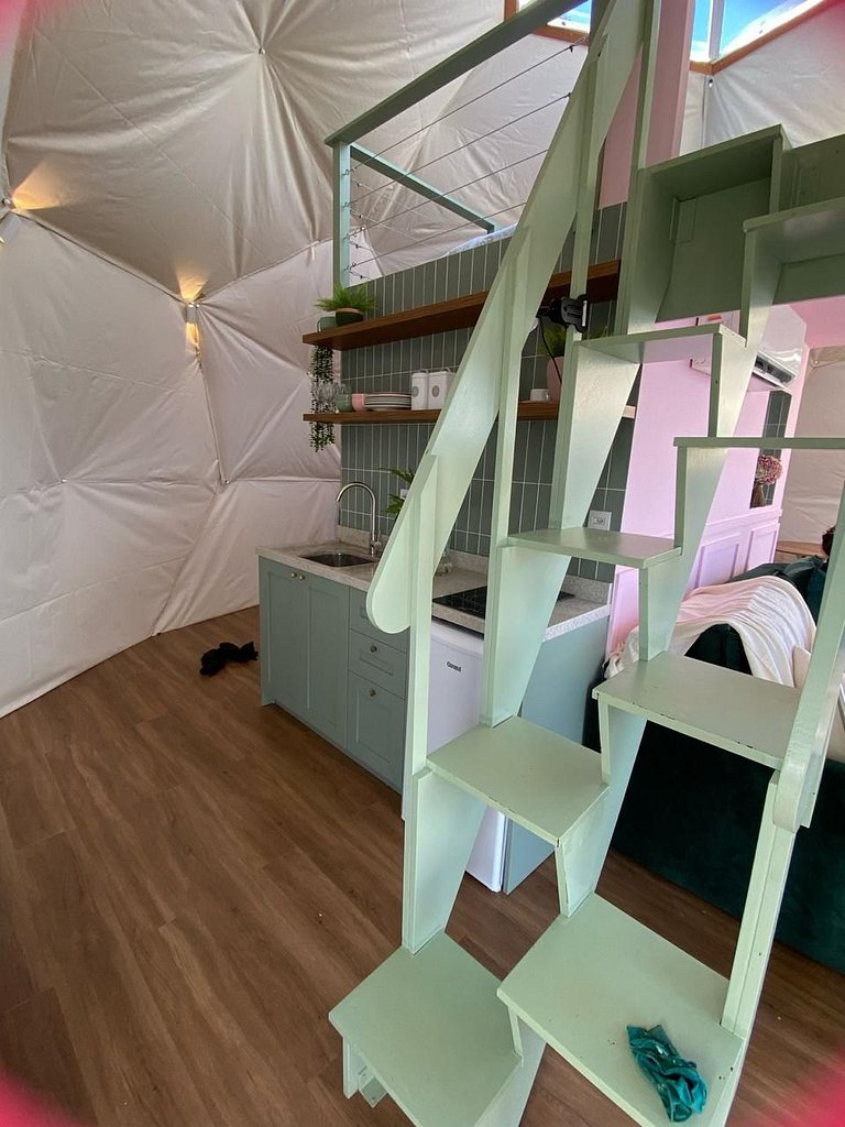 Dome with panoramic view and private bathtub