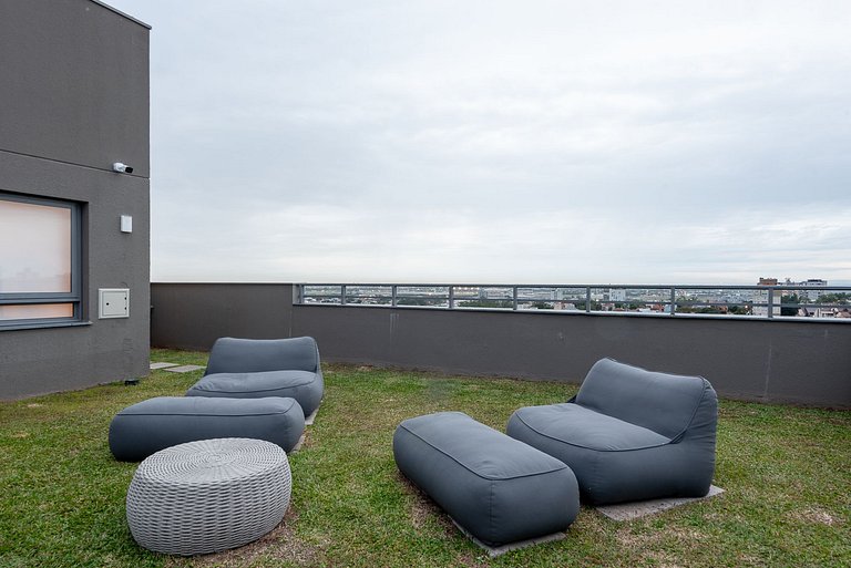 Studio com rooftop perto do consulado