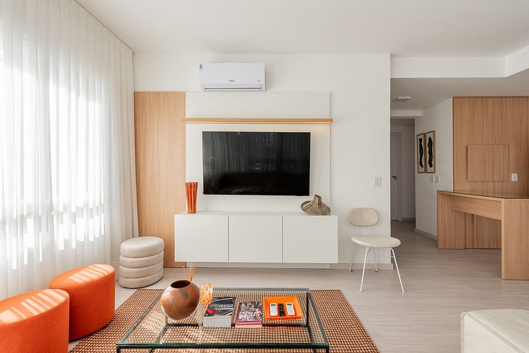 2-bedroom apart w\ suites, pool+ garage -Q Moinhos