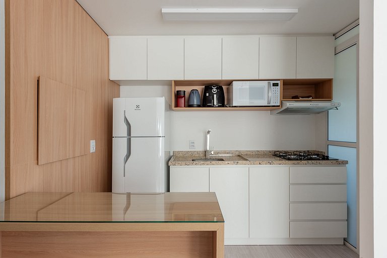 Apto 2 suítes, piscina e garagem - Q. Moinhos