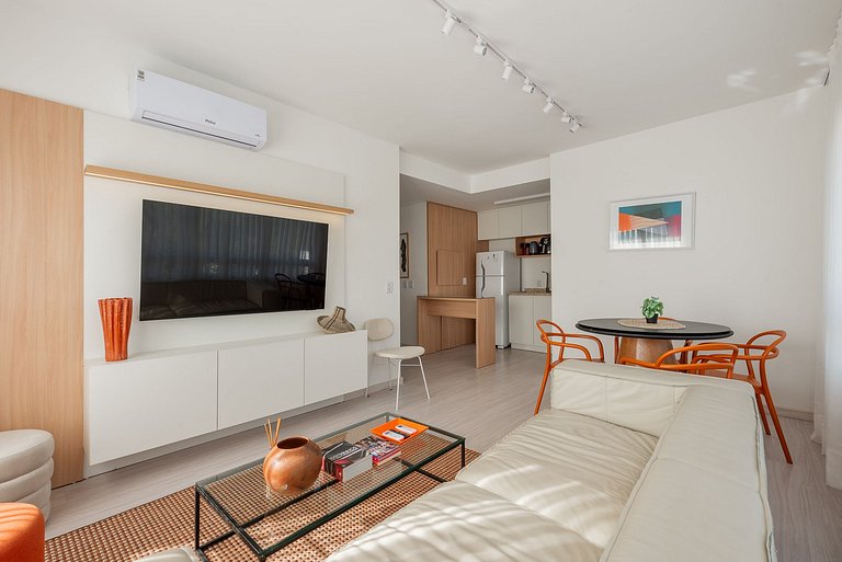 2-bedroom apart w\ suites, pool+ garage -Q Moinhos