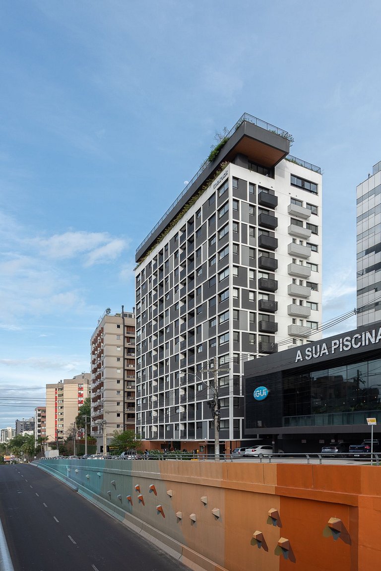 Apto with 24h gym and coliving - Av. Carlos Gomes