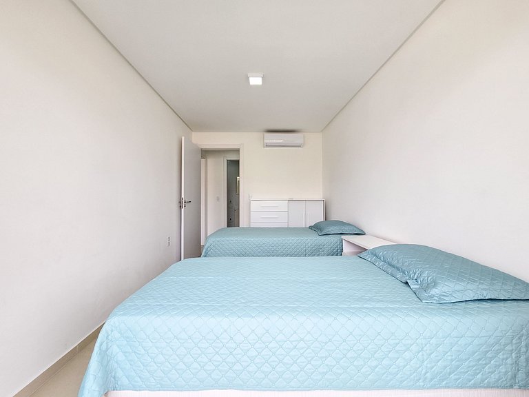Cais | 2BR Apartment with Parking Near the Beach