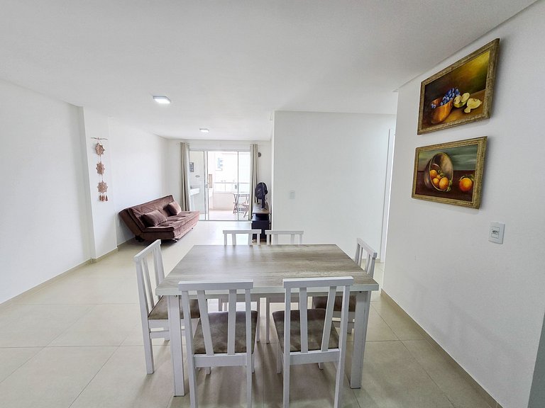 Cais | 2BR Apartment with Parking Near the Beach