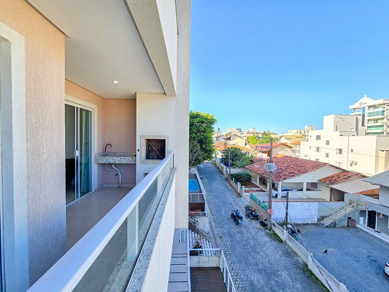 Cais | 2BR Apartment with Parking Near the Beach