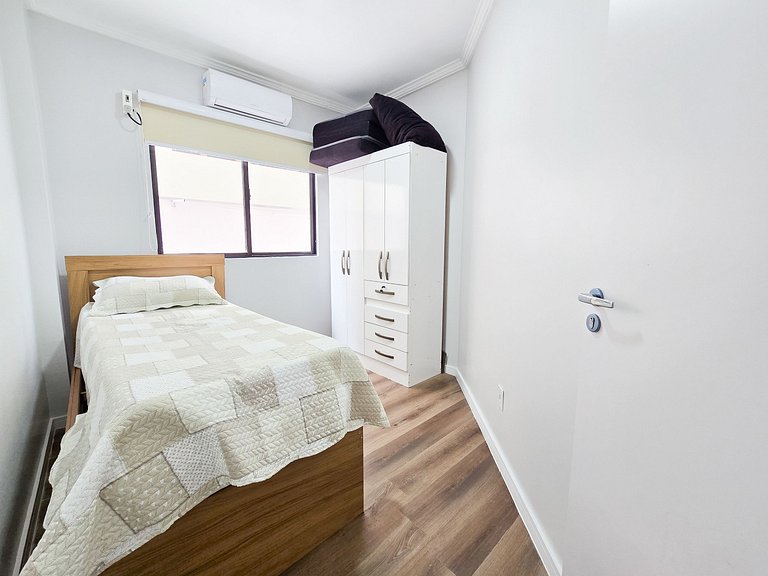 Maré | 3-Bedroom Apartment 80m from Bombas Beach