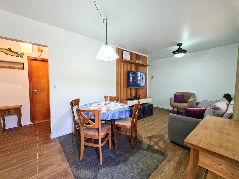 Açor | 2-Bedroom Apartment 1 Block from Bombas Beach