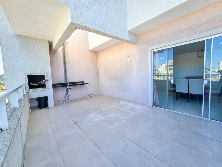 Cobertura Duplex com Vista Mar e 2 Suítes em Bombinhas