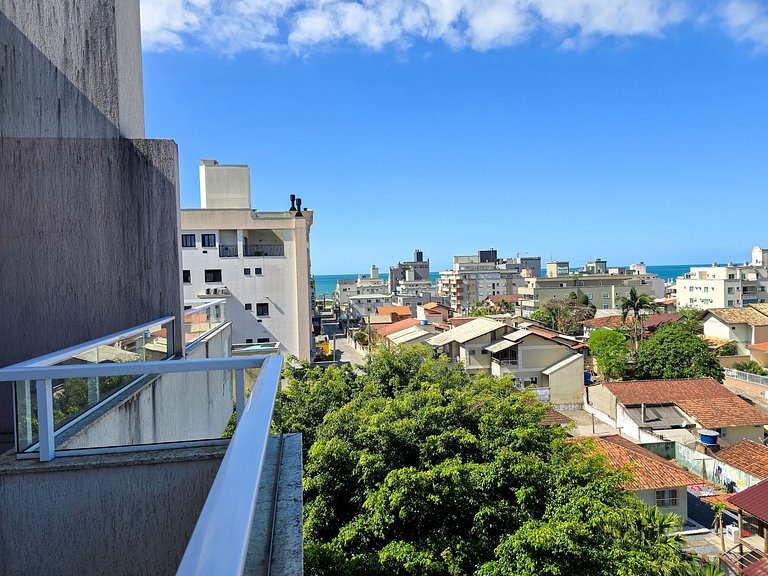Cobertura Duplex com Vista Mar e 2 Suítes em Bombinhas