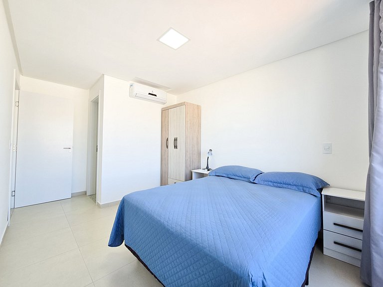 Cobertura Duplex com Vista Mar e 2 Suítes em Bombinhas