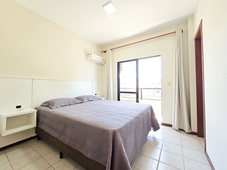 Maré | 3-Bedroom Apartment 80m from Bombas Beach
