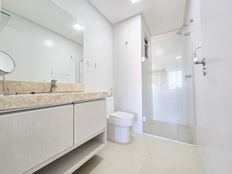Penthouse with Ocean View and 2 Suites in Bombinhas