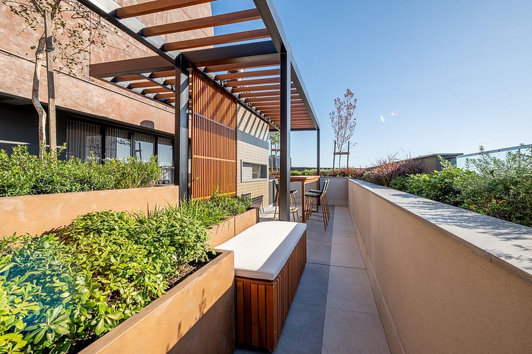 Skyview with Full Amenities