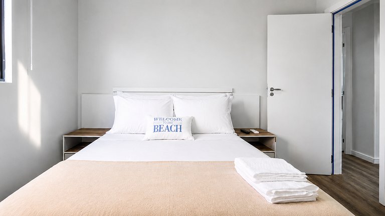 Maré | 3-Bedroom Apartment 80m from Bombas Beach