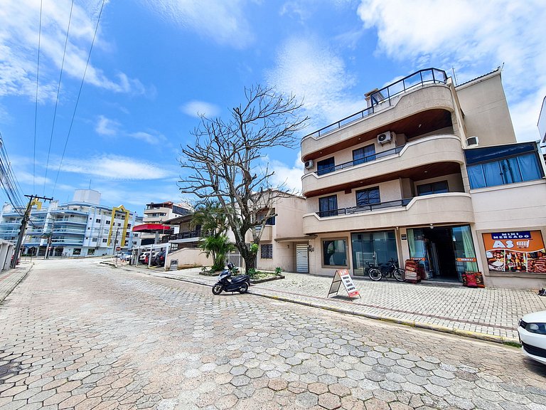 Açor | 2 Quartos em Bombas | 1 Quadra da Praia