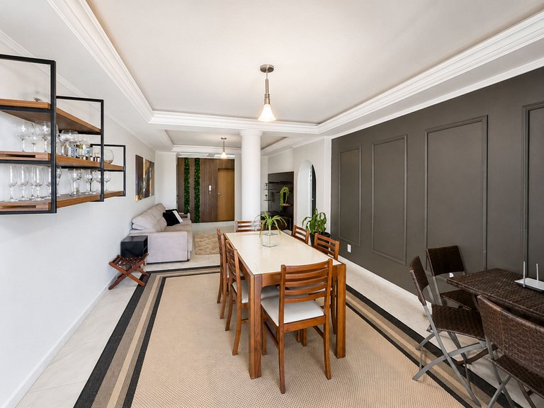 Maré | 3-Bedroom Apartment 80m from Bombas Beach